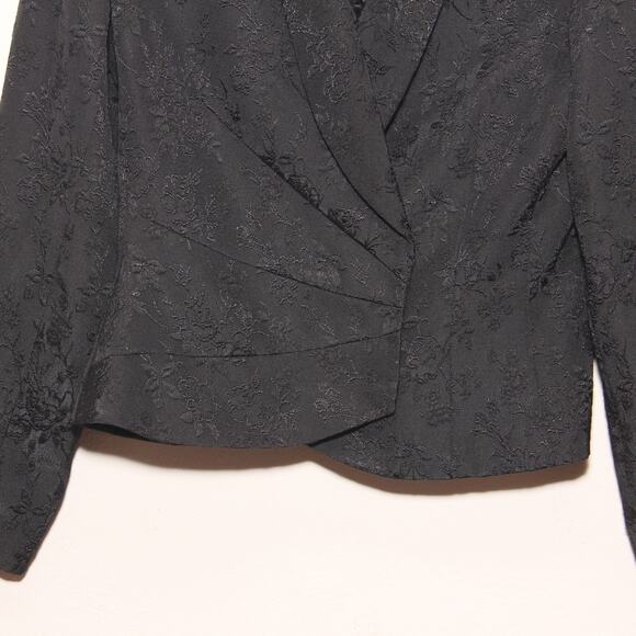 Tahari Luxe Black Brocade Blazer Jacket Size 4 Snap front closures - Picture 4 of 10